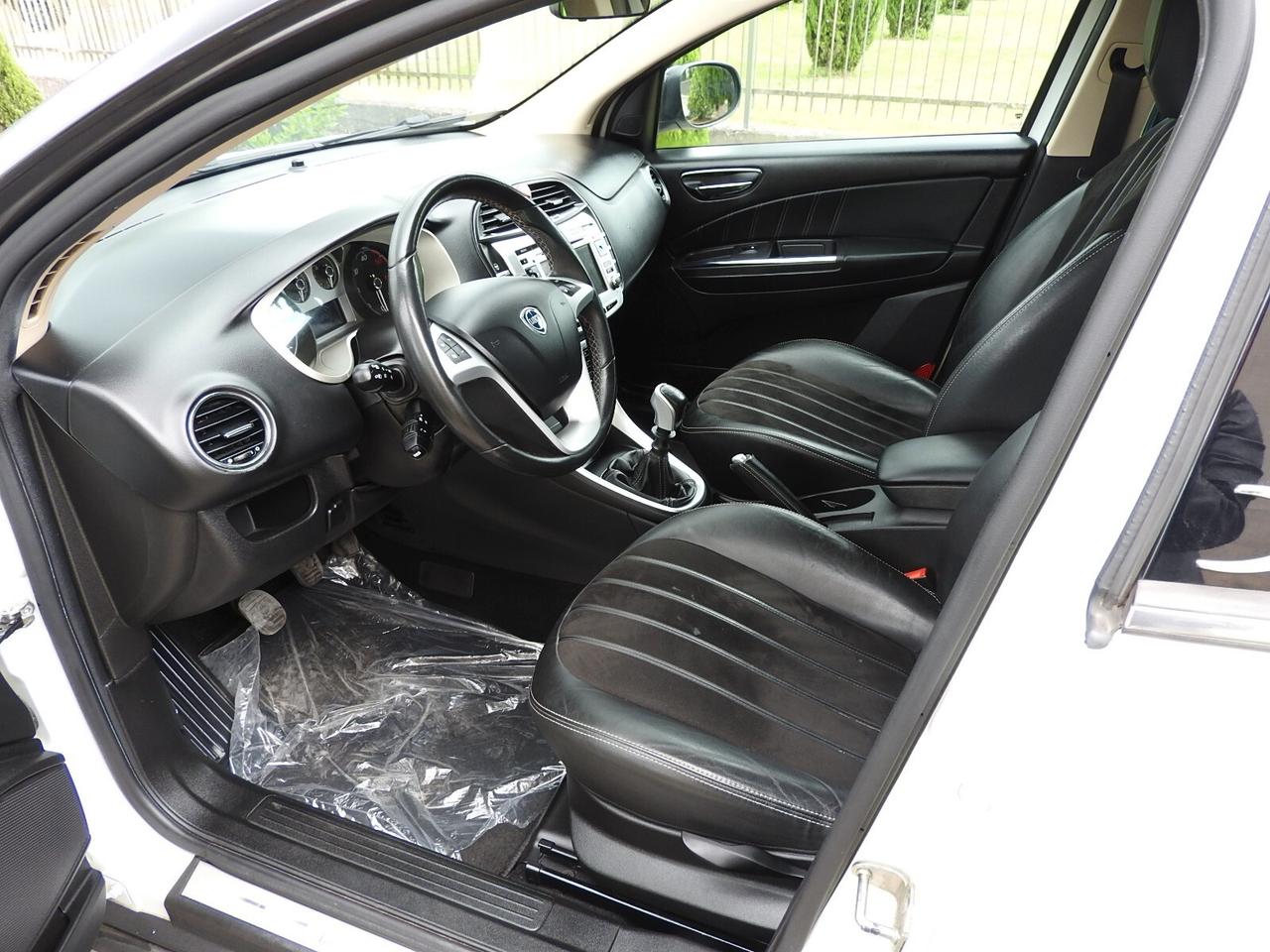 Lancia Delta 1.6 MJT Platinum