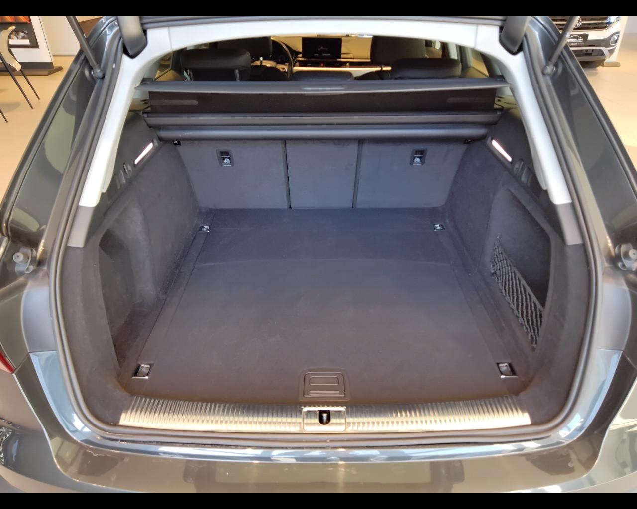 AUDI A4 V 2019 Allroad Quattro - A4 Allroad 40 2.0 tdi mhev Business Evolution quattro 204cv s-tronic