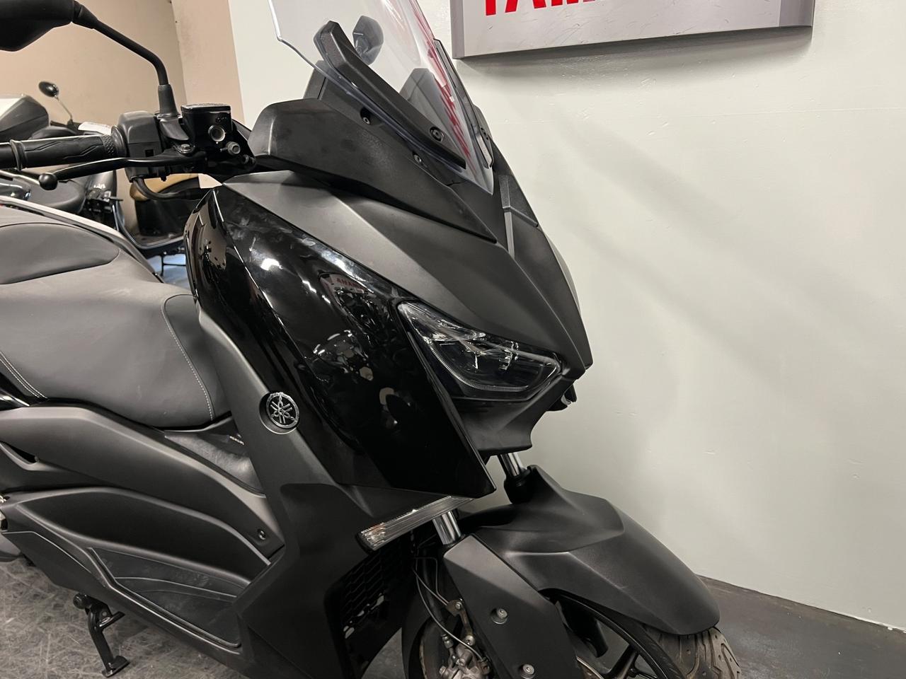 Yamaha X-Max 300