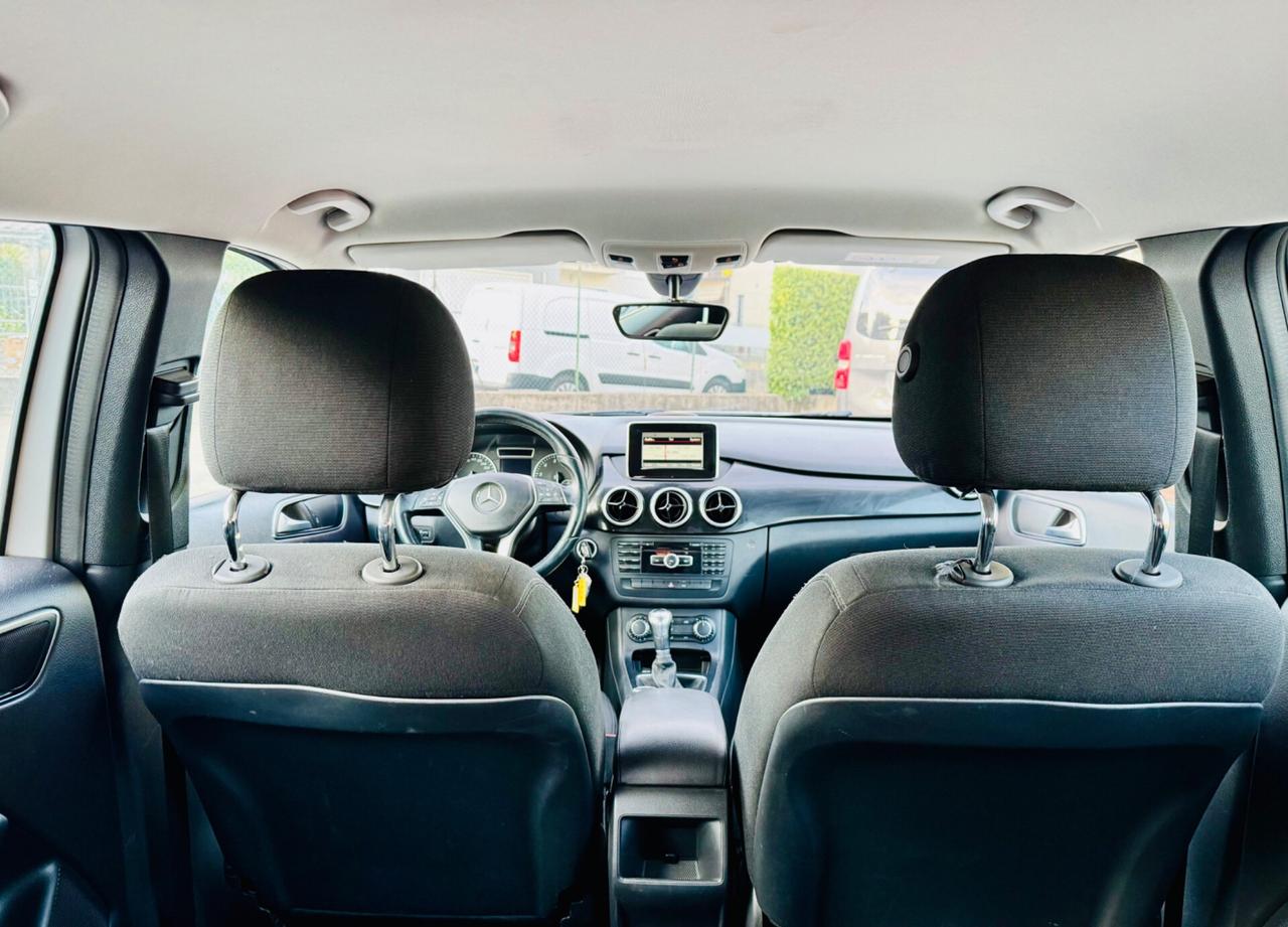 Mercedes-benz B 180 Premium