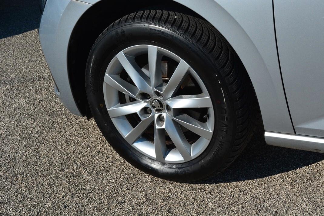 Skoda Scala 1.0 TSI 110 CV Ambition telecamera Led