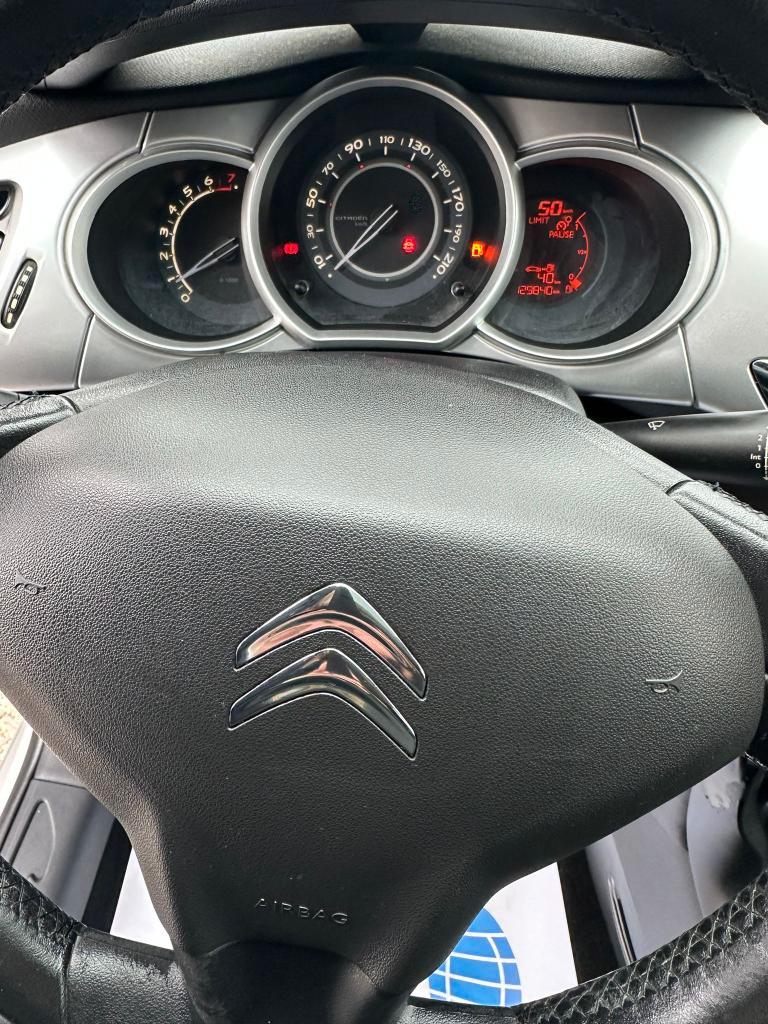 Citroen C3 1.1 Exclusive (exclusive style)