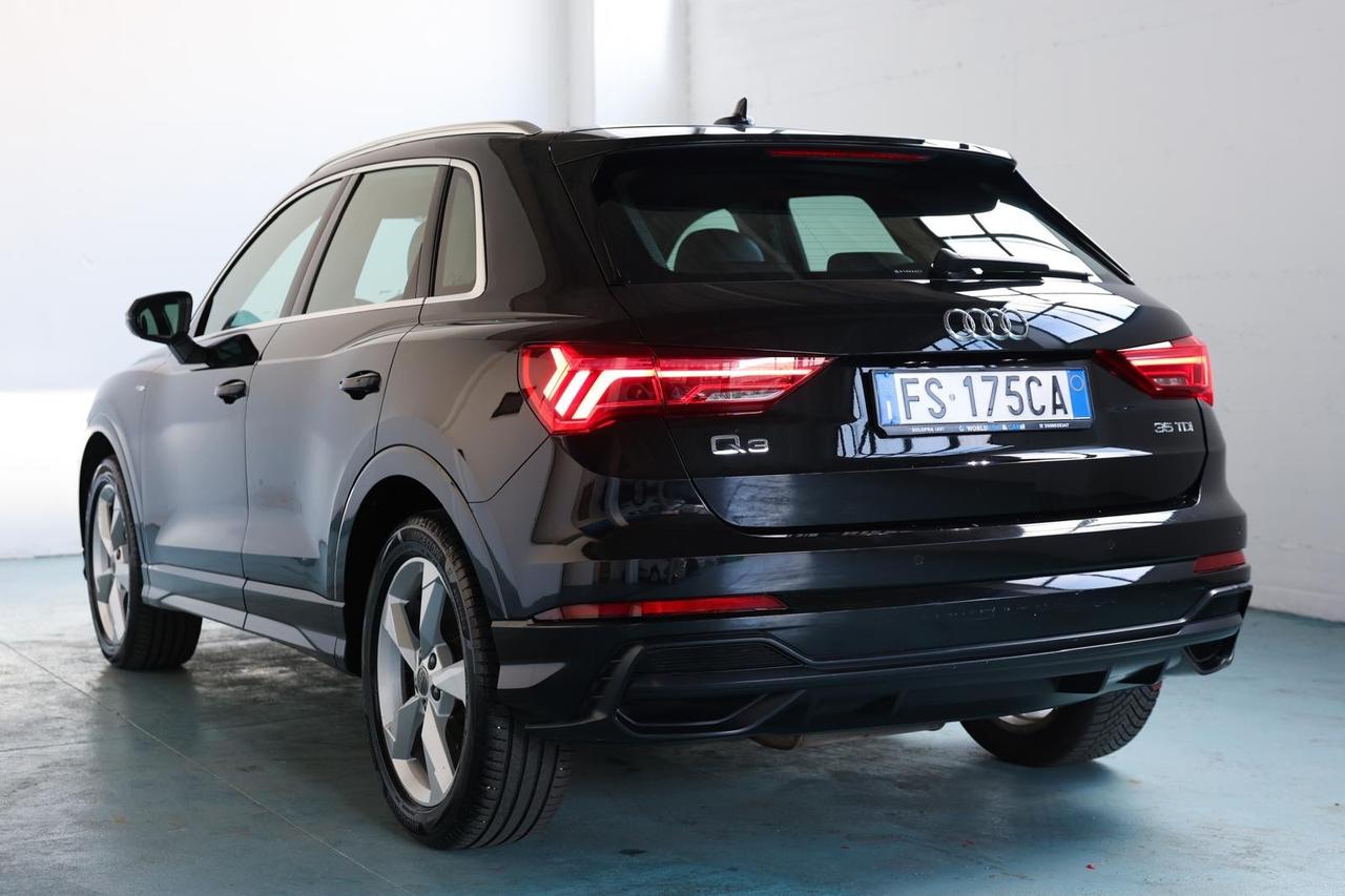 Audi Q3 2.0 TDI 150 CV S line Edition