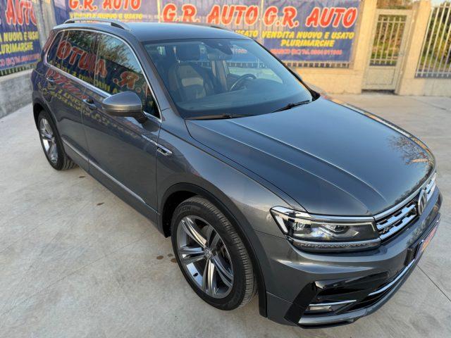 VOLKSWAGEN Tiguan 2.0 TDI DSG R-LINE GARANZIA Iva esp