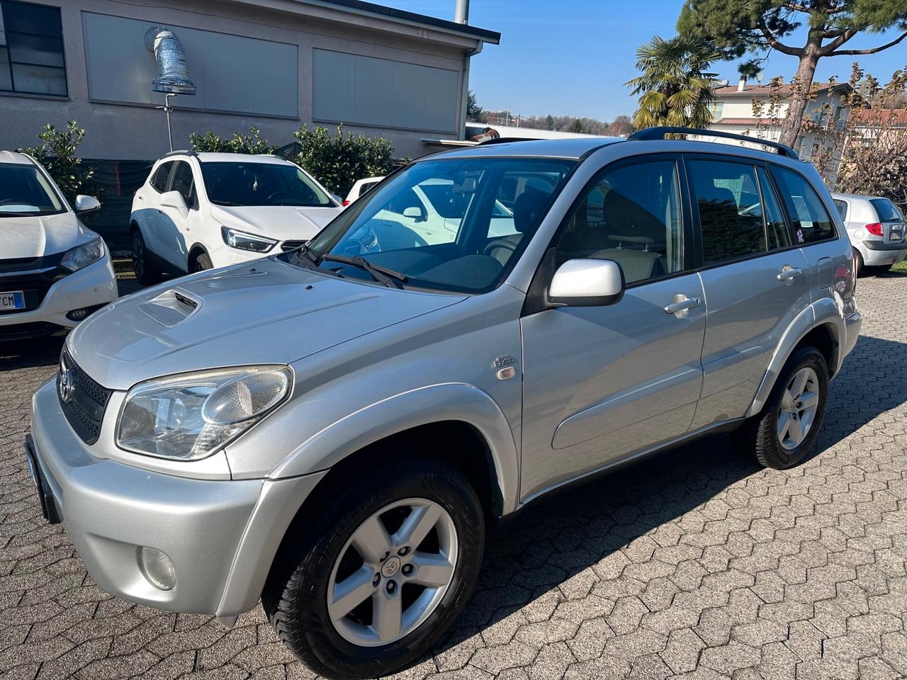 Toyota RAV 2.0 Tdi D-4D cat 5 porte Sol*CERCHI