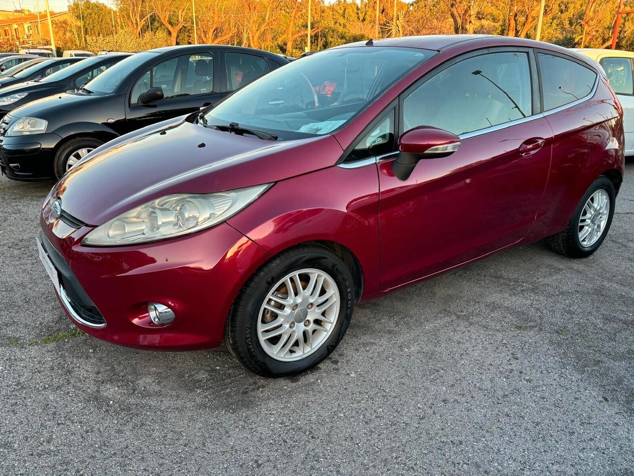 FORD FIESTA 1.2 B - 2009