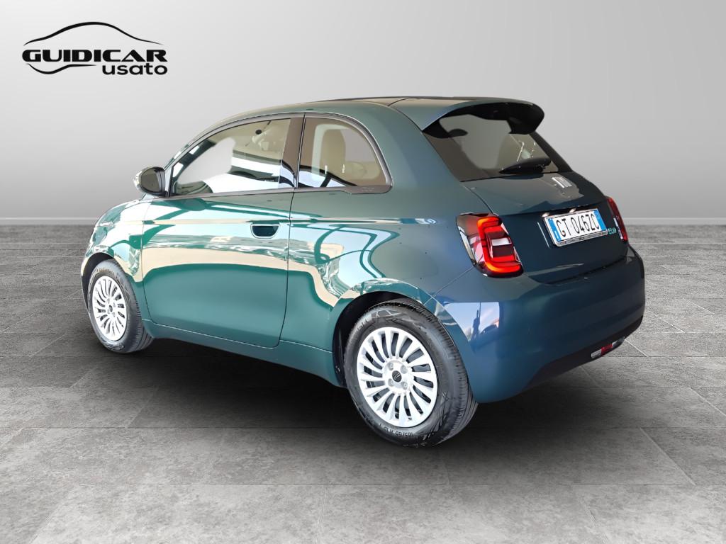 FIAT 500e - 500e 42 kWh La Prima