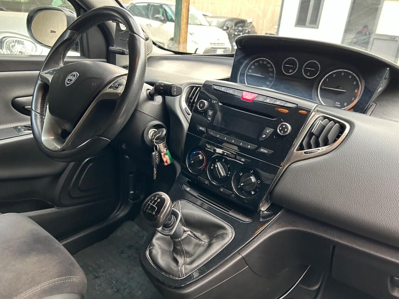 Lancia Ypsilon Benzina Metano