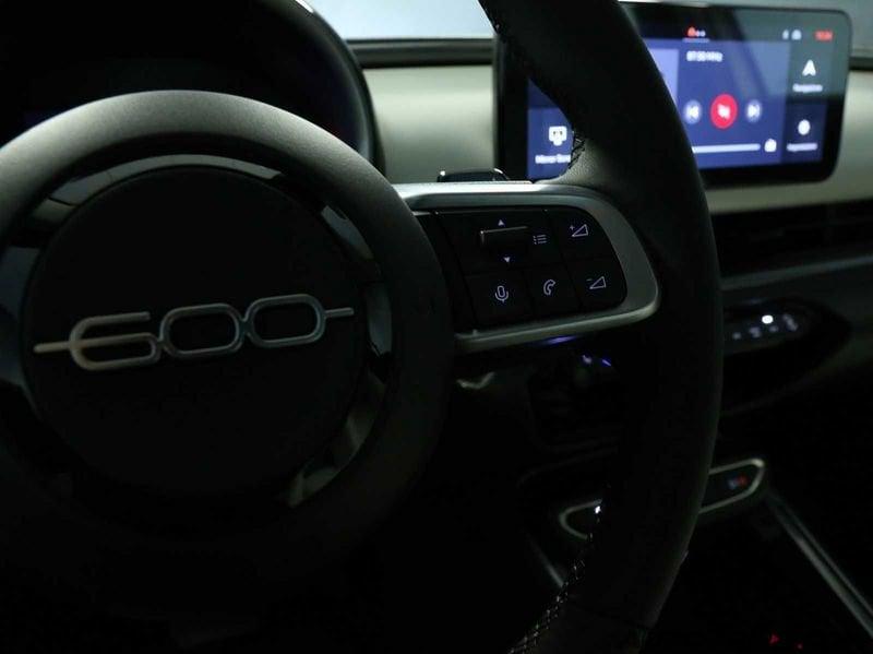 FIAT 600 600 Hybrid 110 CV DCT MHEV La Prima II - OFFERTA VALIDA: FINO AD ESAURIMENTO SCORTE!