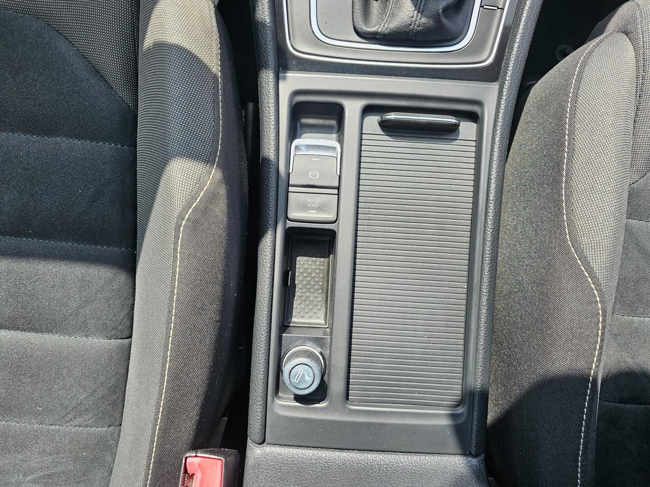 Volkswagen Golf 1.6 TDI DSG 5p. Highline