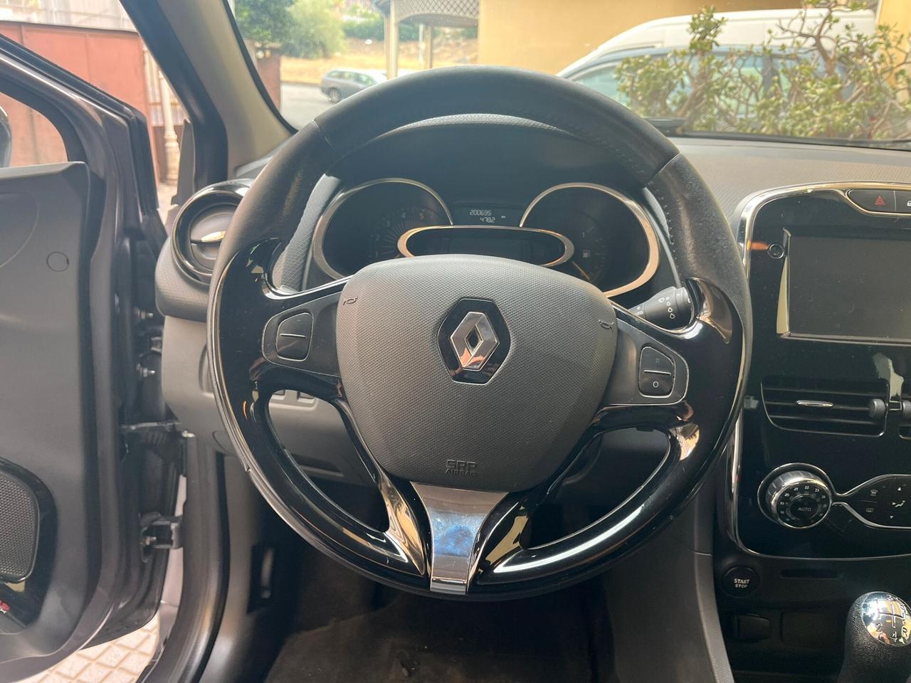 Renault Clio 1.5 dCi 8V 75CV Wave