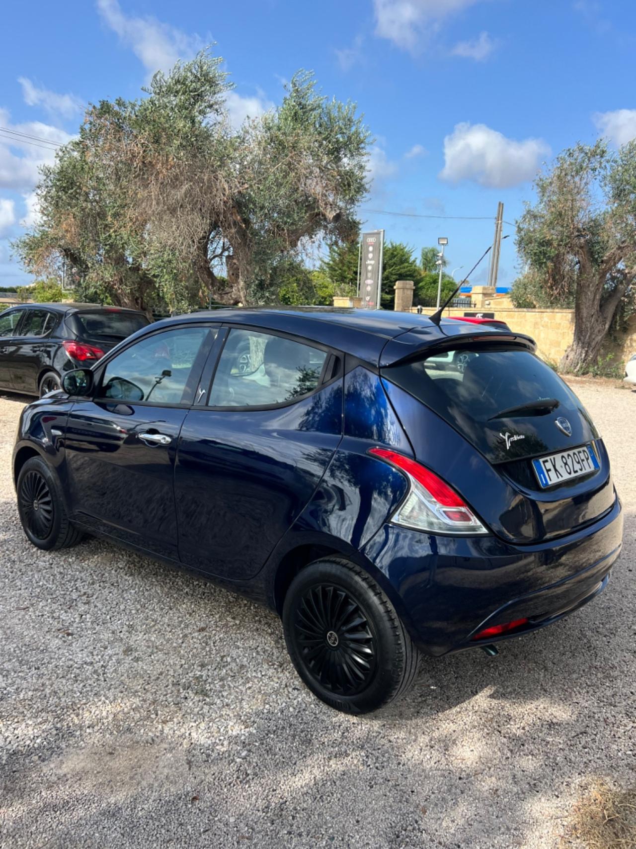 Lancia Ypsilon 1.2 69 CV 5 porte soli 40000 km ufficiali!!!