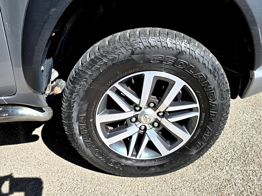 Toyota Hilux 2.4 D-4D Executive+ OMOLOGATO!