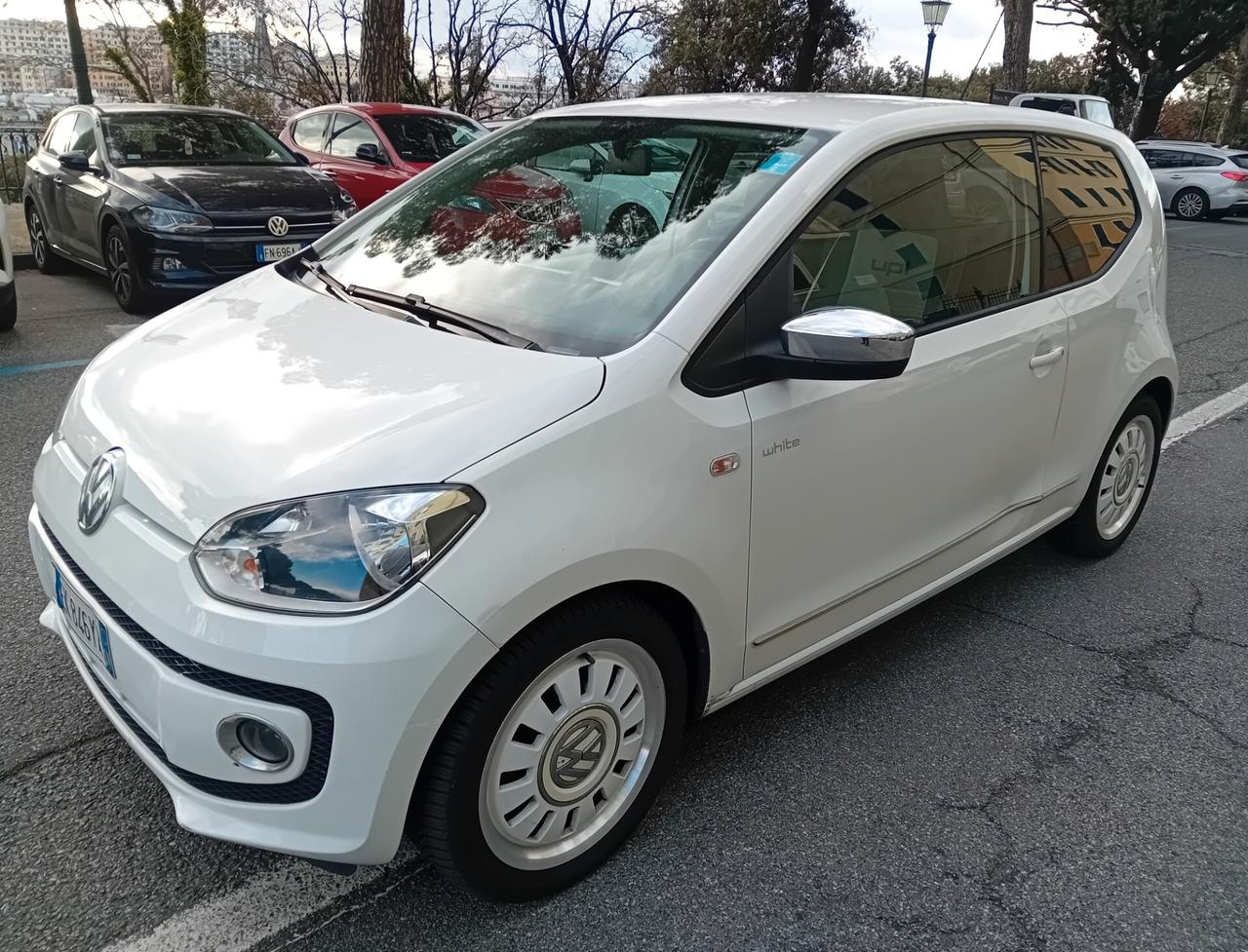 Volkswagen up! - CON FRIZIONE NUOVA