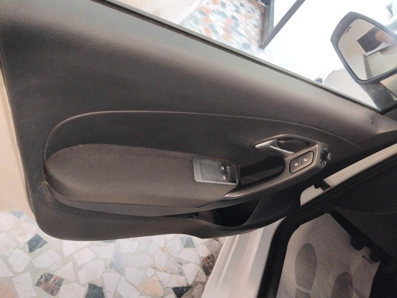 Volkswagen Polo 1.2 5 porte Tech&Sound