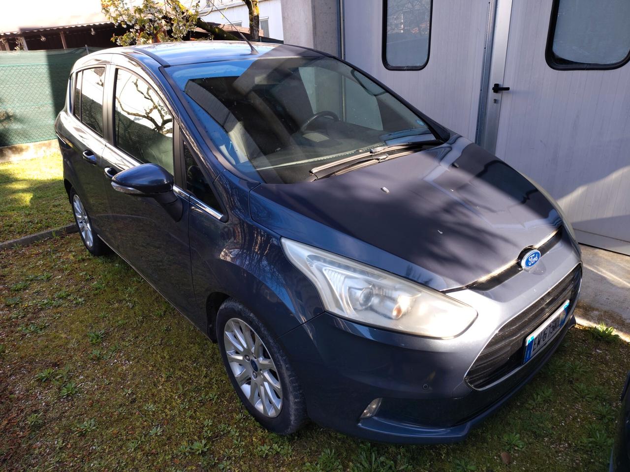 Ford B-Max 1.5 TDCi 75 CV Business Titanium