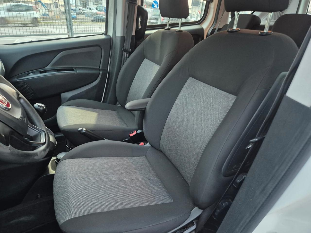 Fiat Doblo Cargo Combi 1.3 mjt 16v 95 CV E6