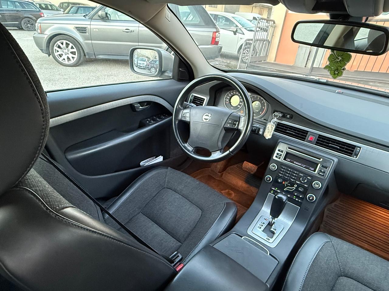 Volvo XC 70 D5 2.4d 185CV AWD AUTOMATICO Momentum