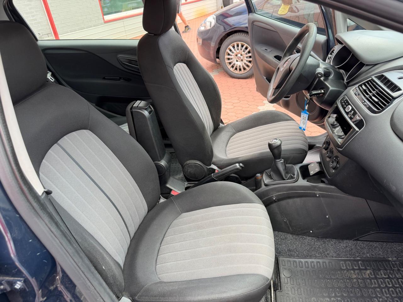 Fiat Punto 1.3 MJT II S&S 95 CV 5 porte Street