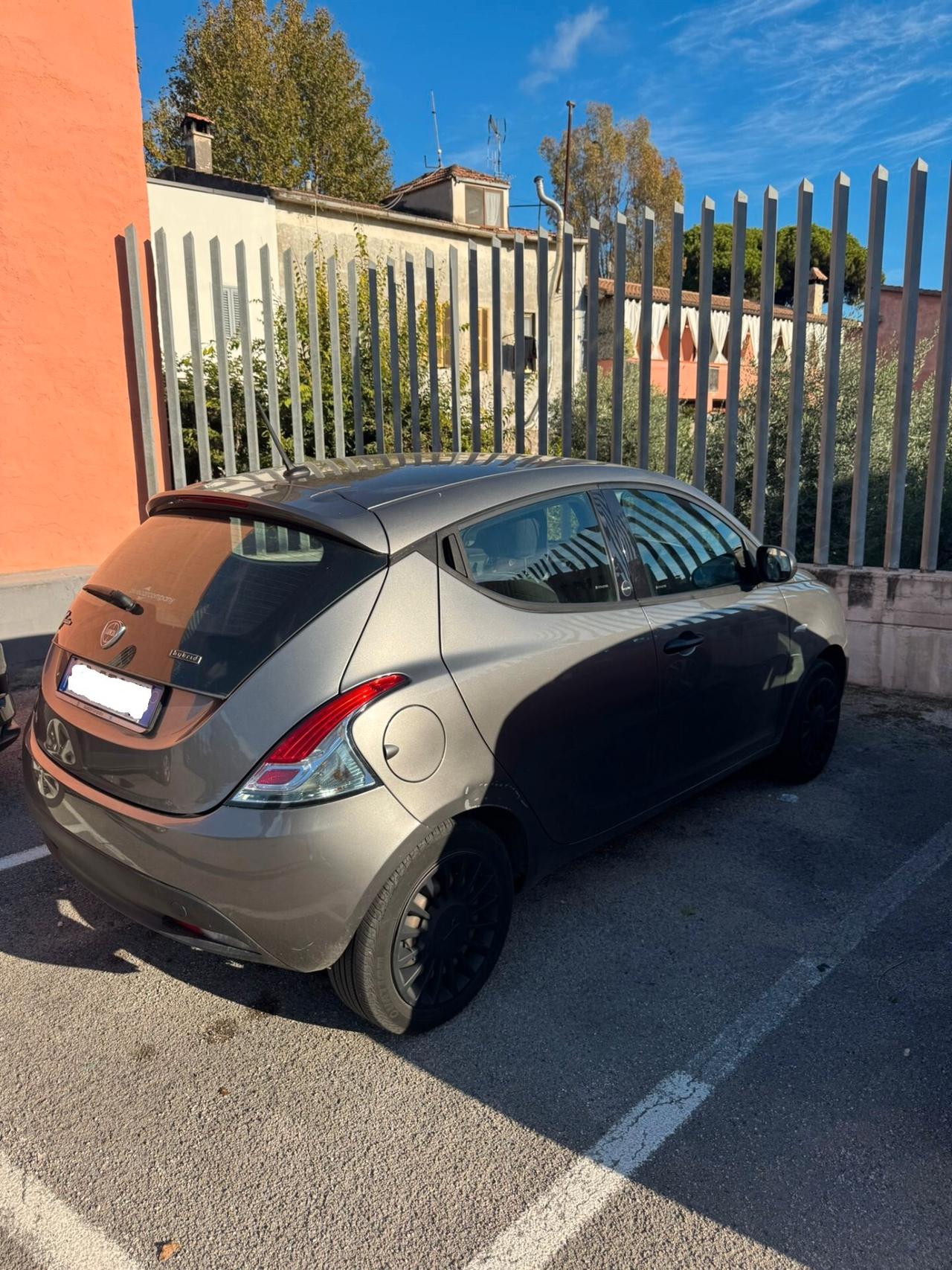 Lancia Ypsilon