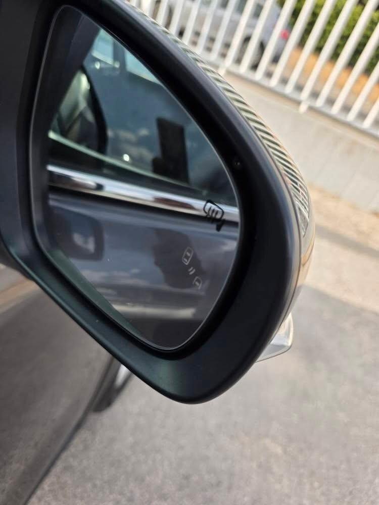Suzuki S-Cross 1.4 Hybrid Top