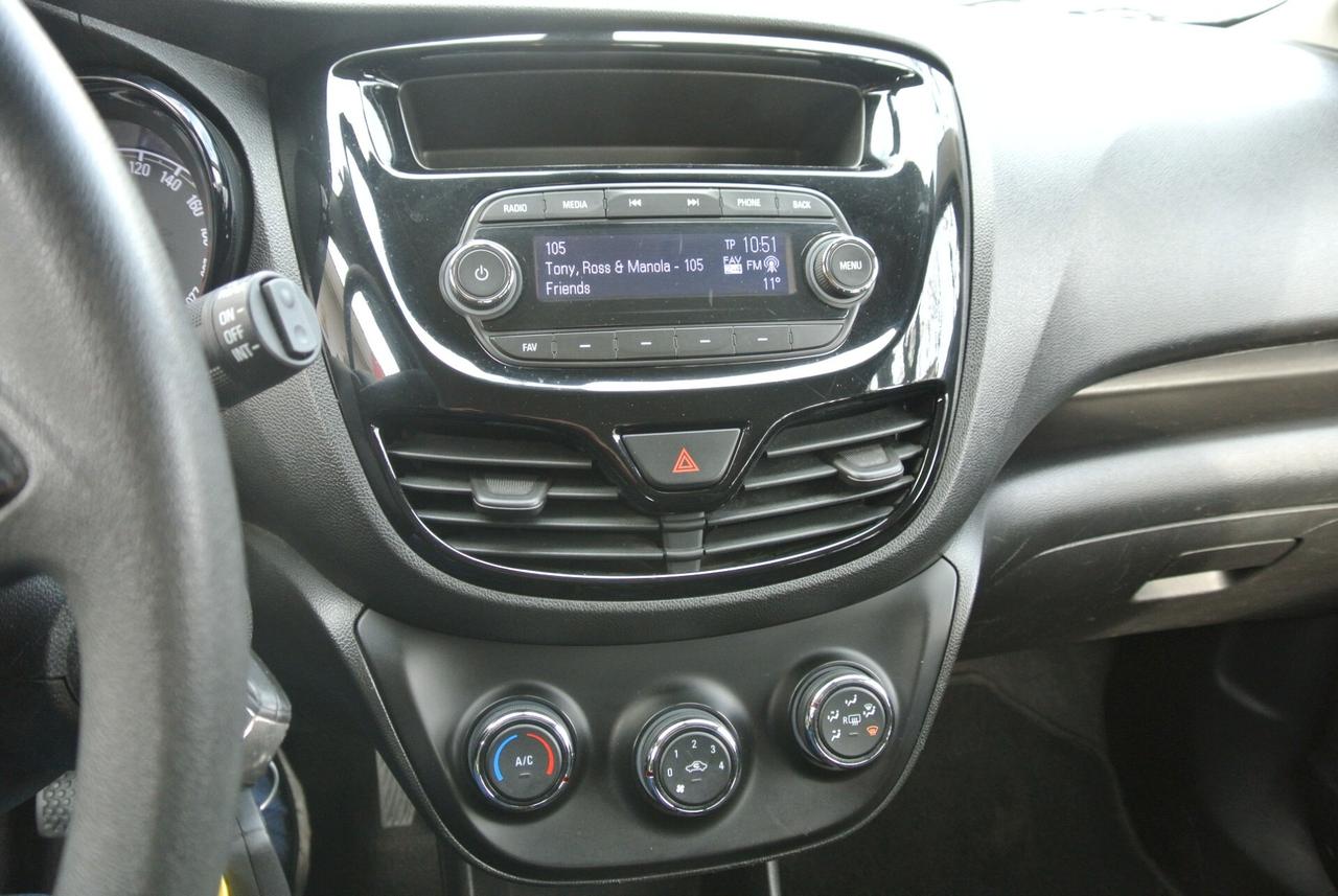 Opel Karl Rocks 1.0 75 CV