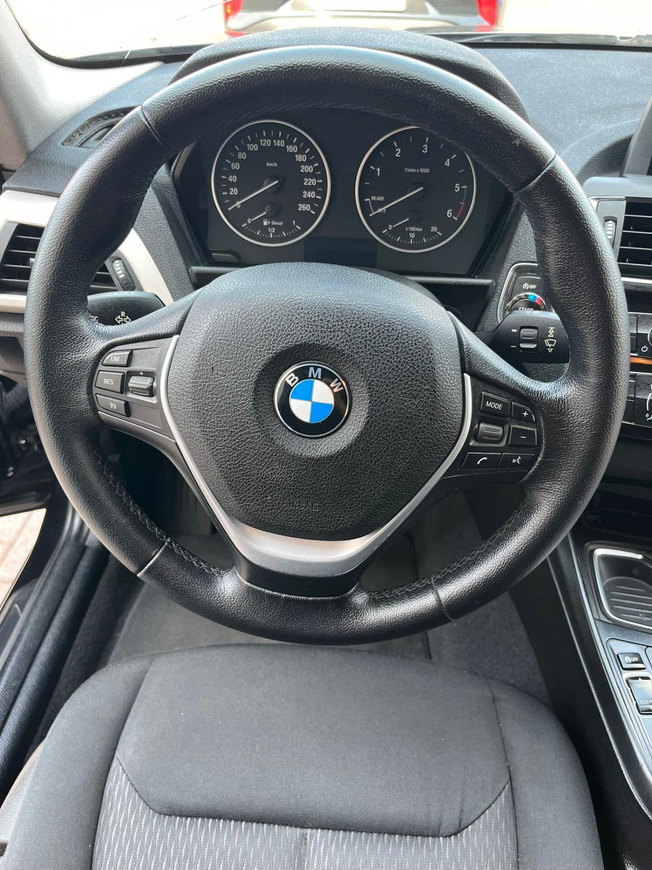 Bmw 118d 5p. Advantage 150CV automatica