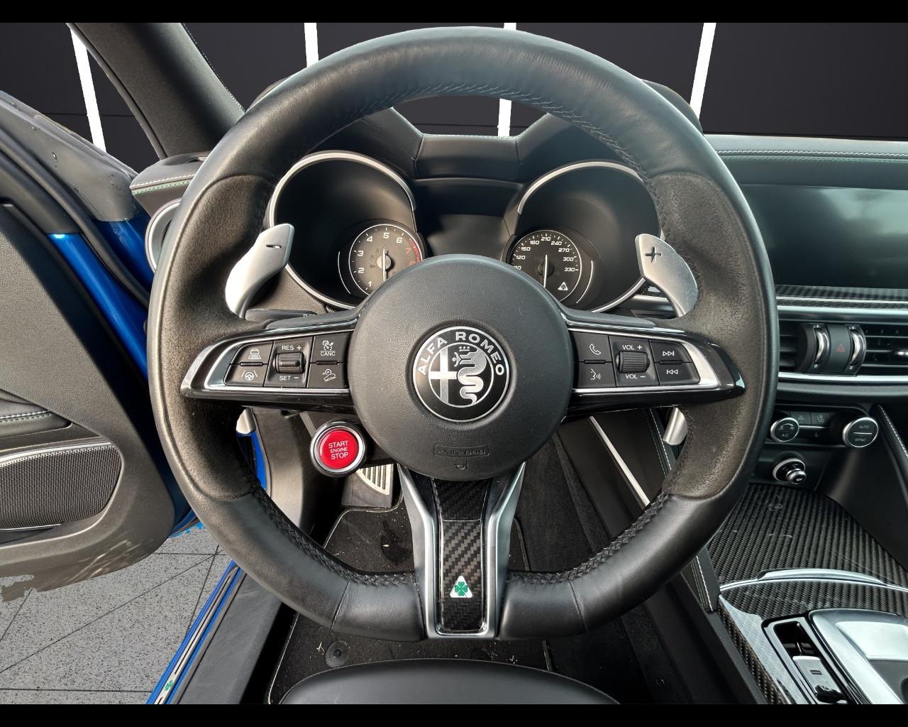 ALFA ROMEO Stelvio - Stelvio 2.9 Bi-Turbo V6 510 CV AT8 Quadrifoglio