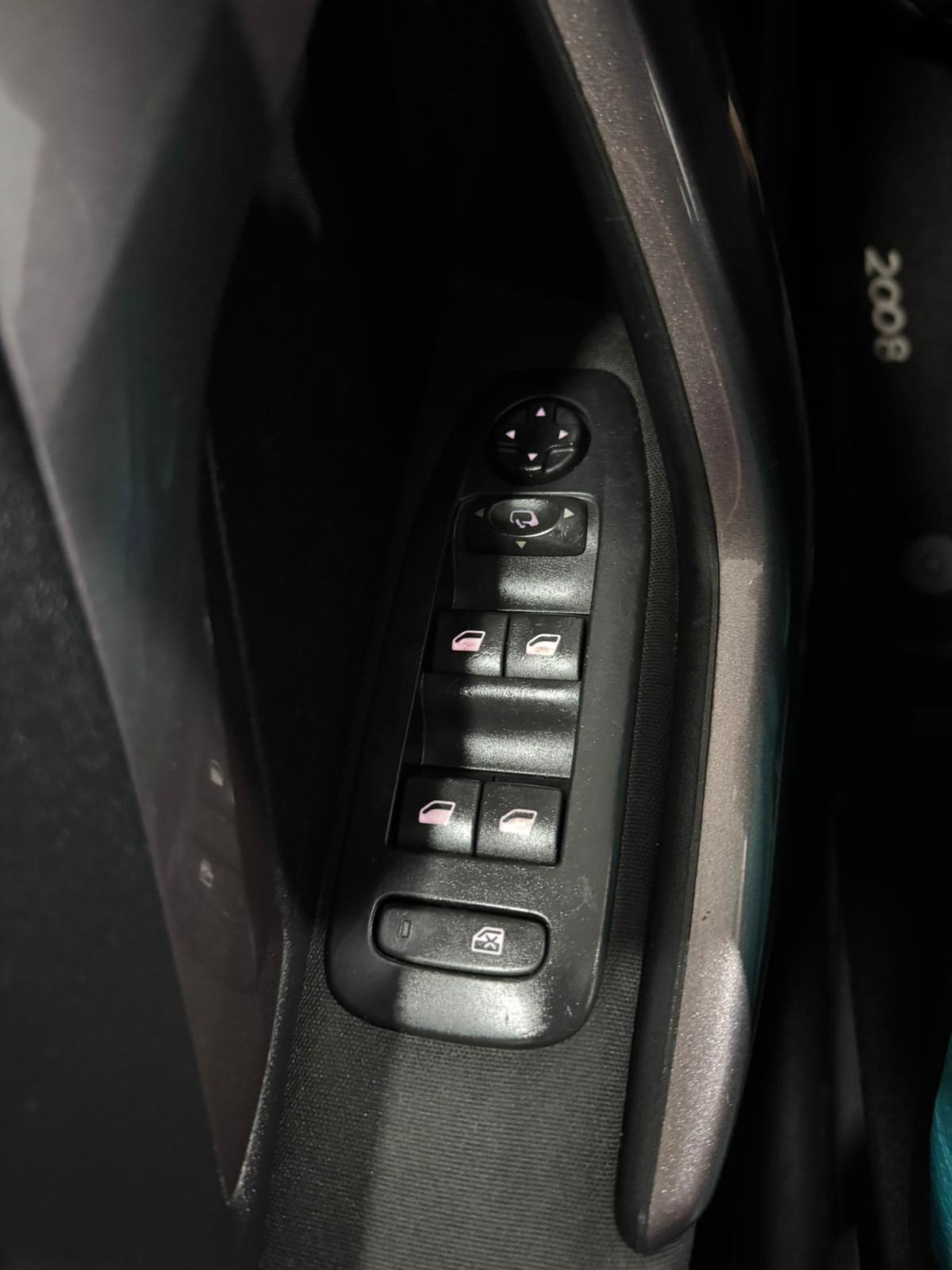 Peugeot 2008 1.4 HDi 68CV Active