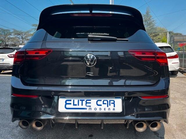 Volkswagen Golf VIII 2.0 tsi R 4motion 333cv dsg "AKRAPROVIC / TETTO APRIBILE / IQ LIGHT / ...