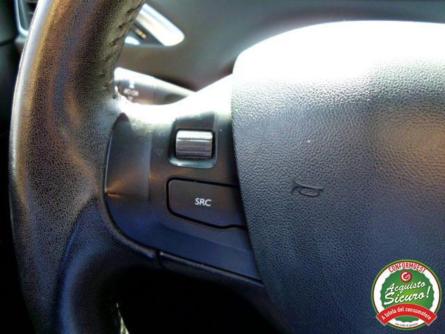 PEUGEOT 208 1.4 8V HDi 68CV 5p. Allure