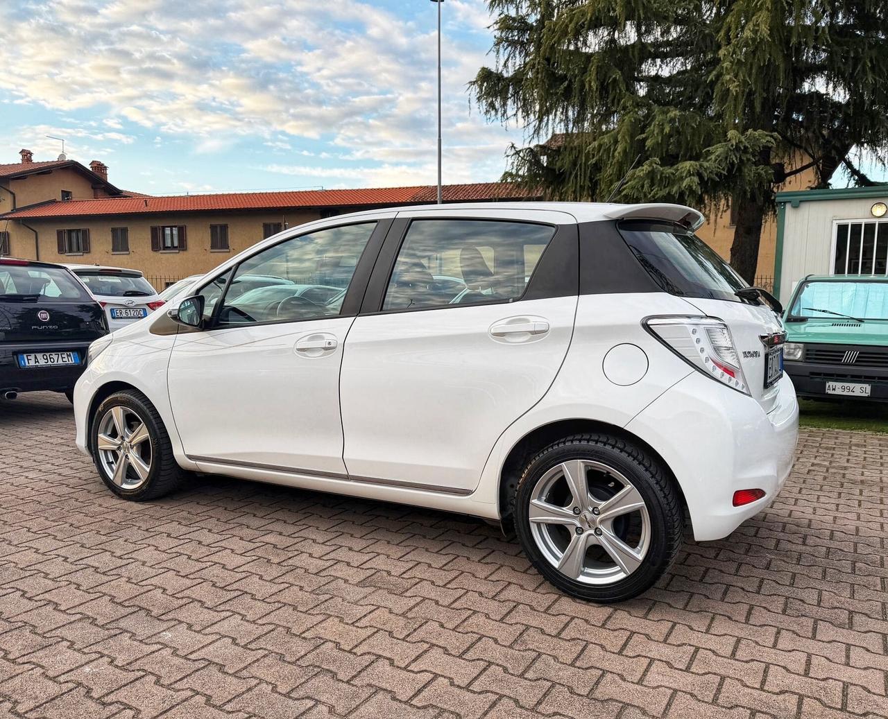 Toyota Yaris 1.3 5 porte OK NEOPATENTATI