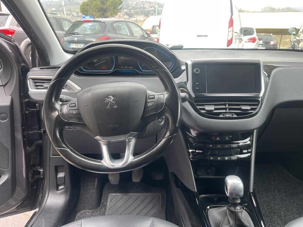 Peugeot 2008 BlueHDi 120 S&S Black Matt NEO PATENTATI