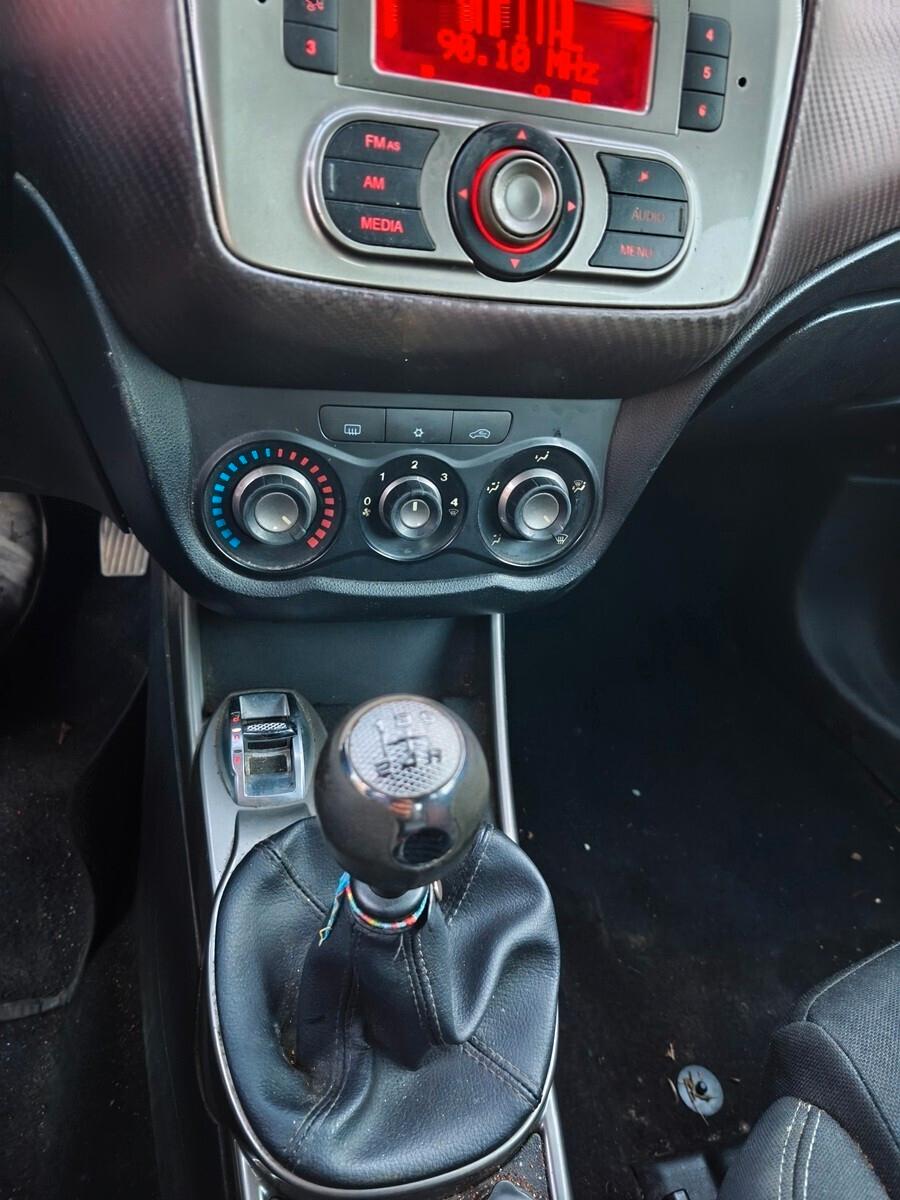 Alfa Romeo MiTo 1.4 T 120 CV GPL Distinctive Sport Pack