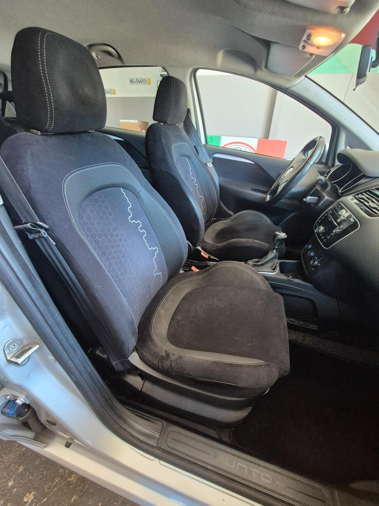 FIAT PUNTO 1.2 BENZINA EURO 6 NEO PATENTATI