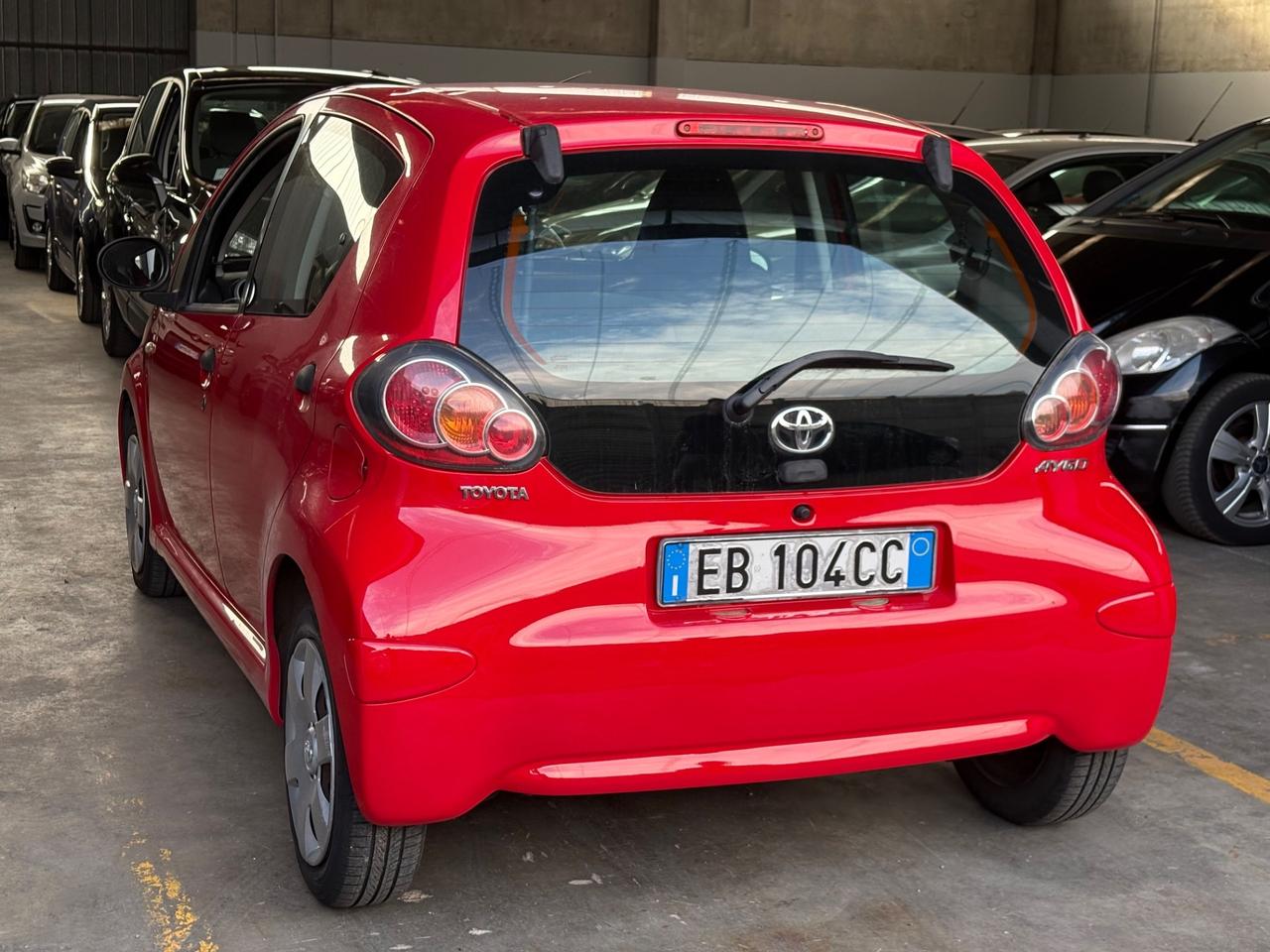 Toyota Aygo 1.0 12V VVT-i 5 porte Deep Ocean Connect