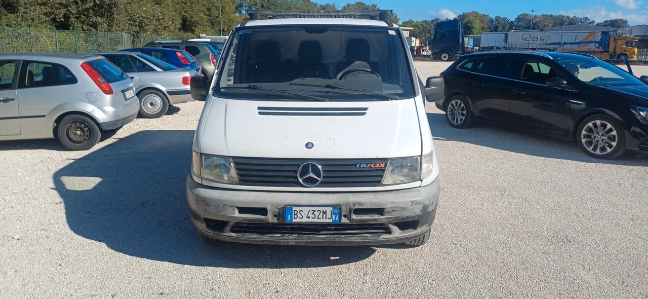 Mercedes Benz Vito