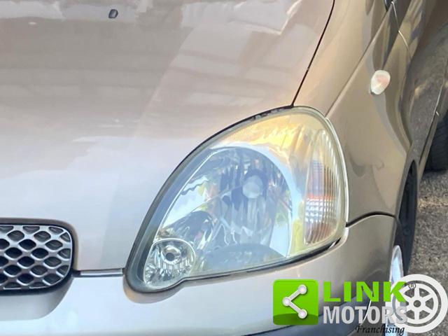 TOYOTA Yaris 1.0i 16V cat 3 porte