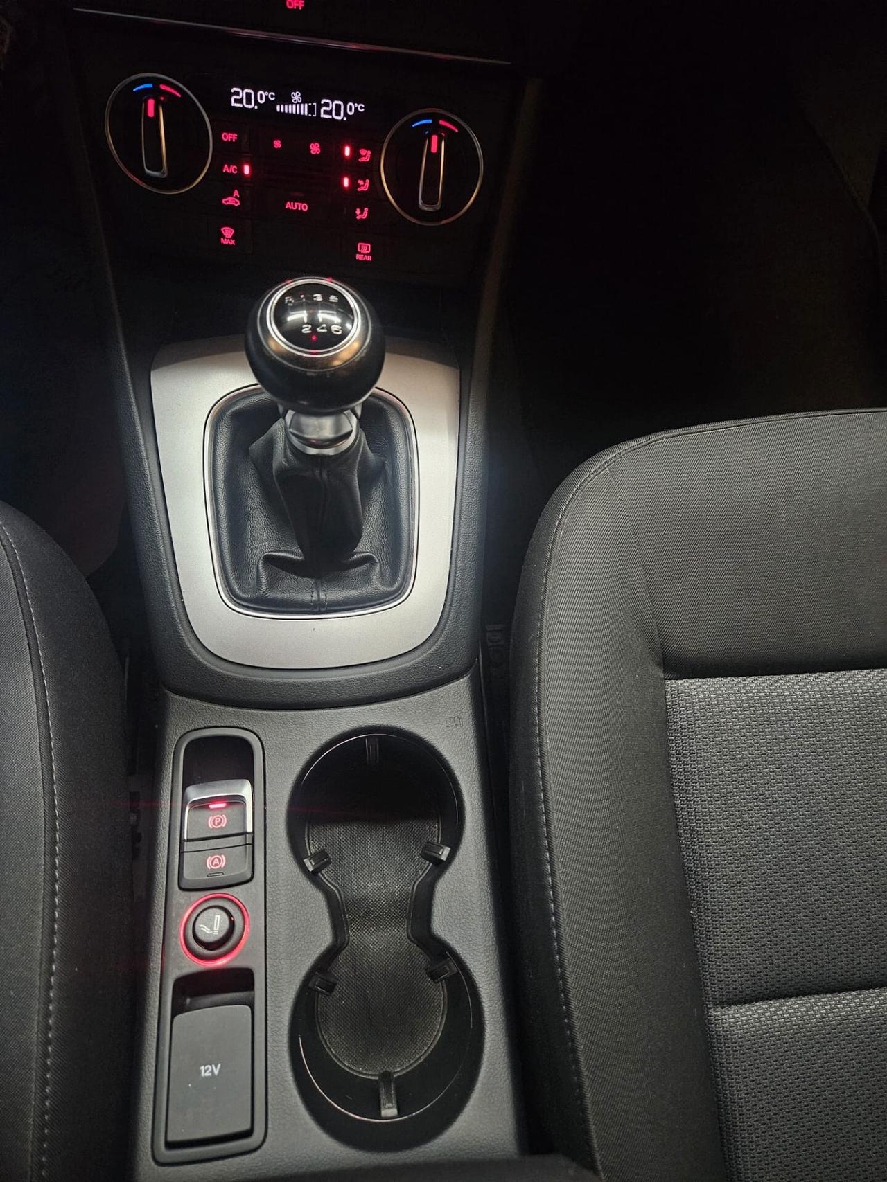 Audi Q3 2.0 TDI 120cv 88kw FULLOPTIONAL