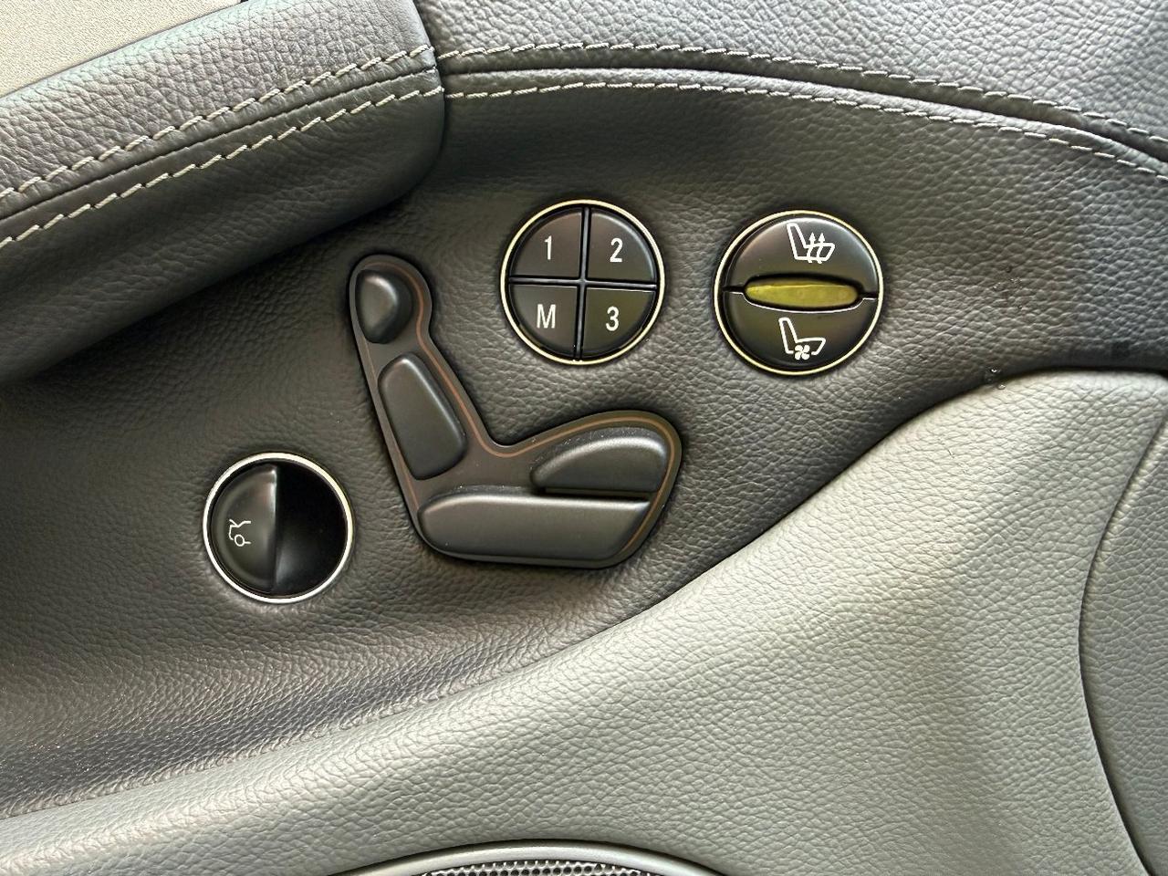 Mercedes SL 55 kompressor AMG *** 37000KM ***