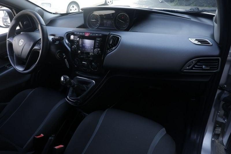 Lancia Ypsilon Lancia Ypsilon 1.2 69 CV 5 porte Platinum Unicoproprietario