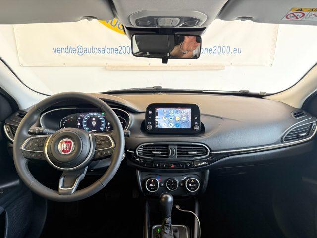 FIAT Tipo 1.5 Hybrid DCT 5 porte Cross NEOPATENTATI