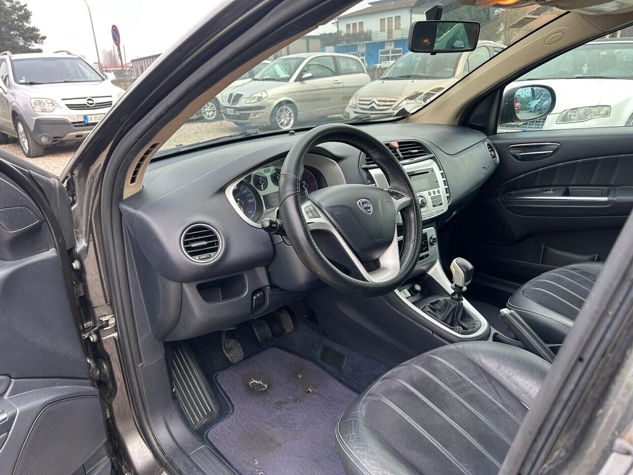 Lancia Delta 2.0 MJT DPF Platino 165CV