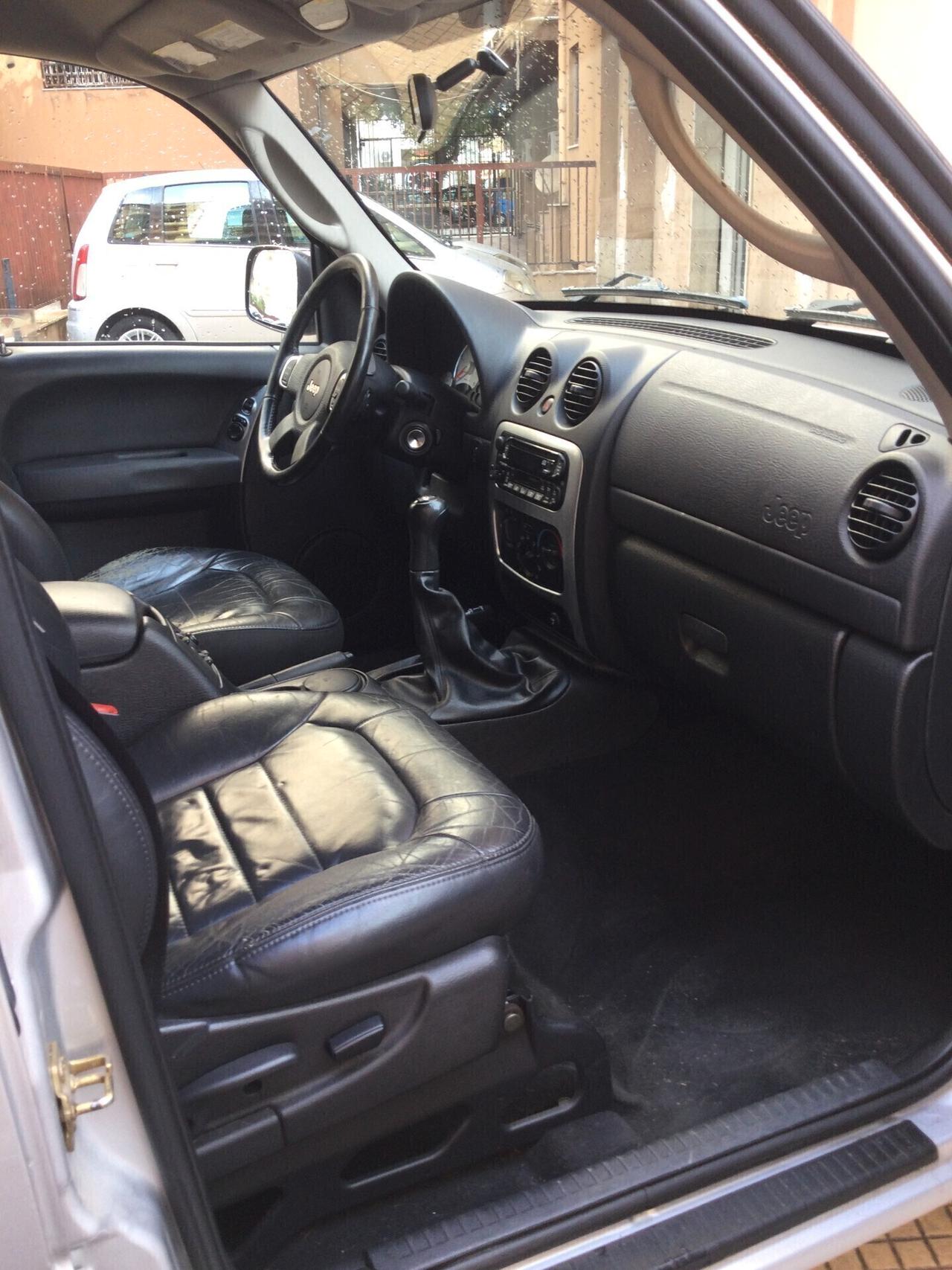 Jeep Cherokee 2.5 CRD Limited