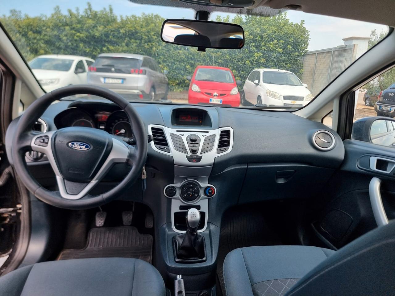 Ford Fiesta 1.4 TDCi 70CV 5 porte Titanium