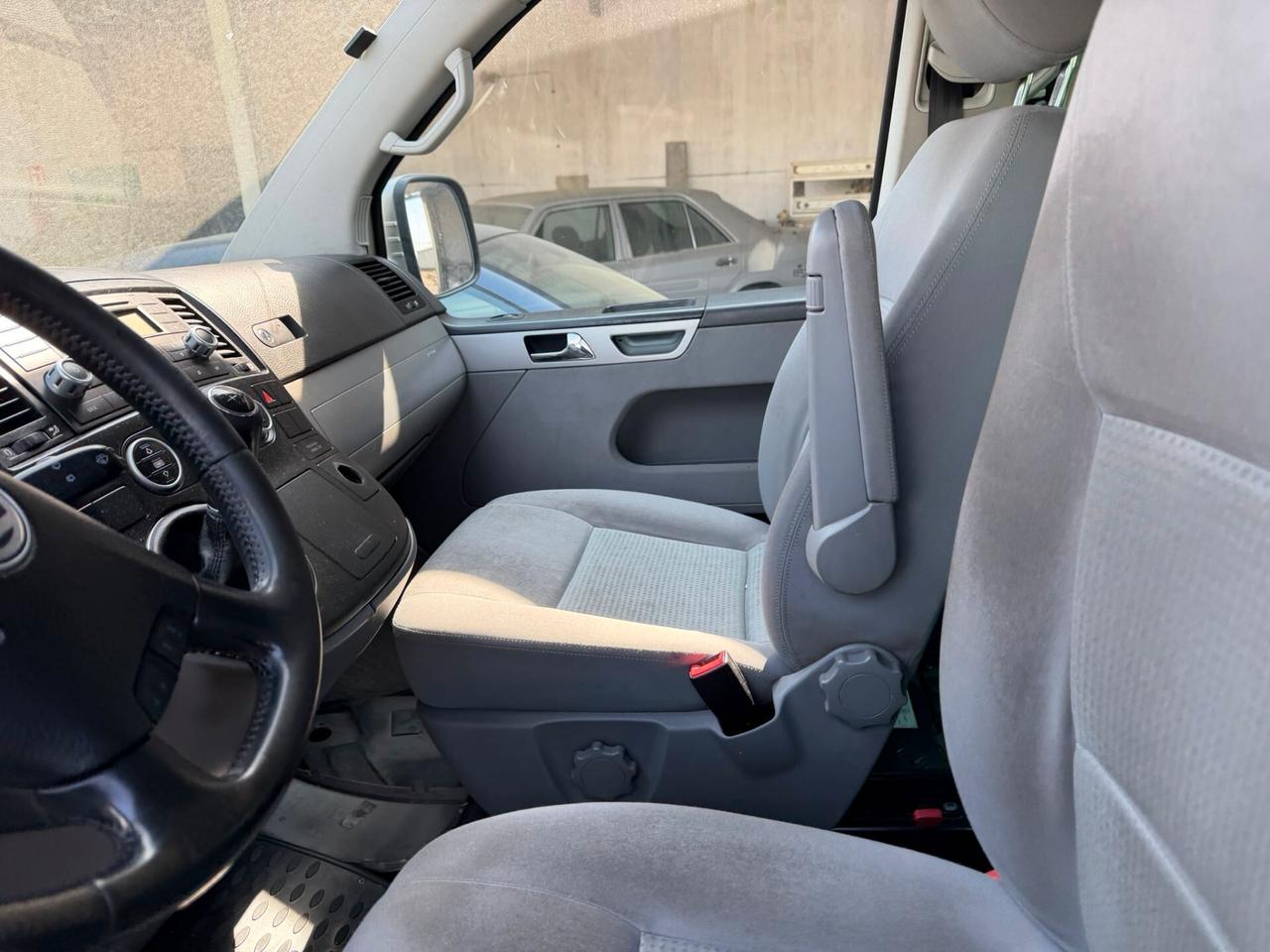 Volkswagen Multivan 2.5 TDI/130CV Comfortline