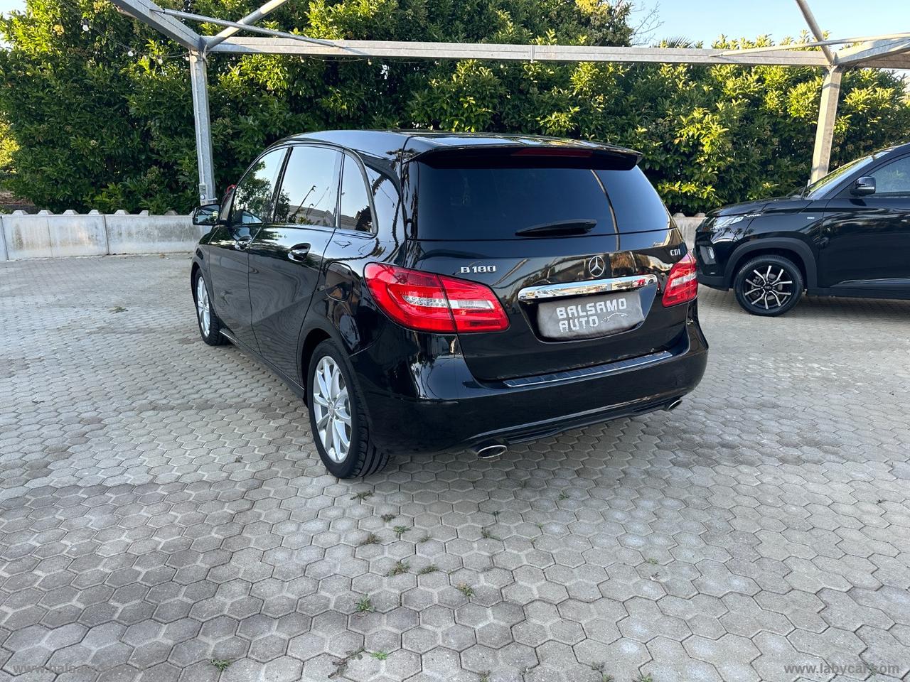 MERCEDES-BENZ B 180 CDI Premium