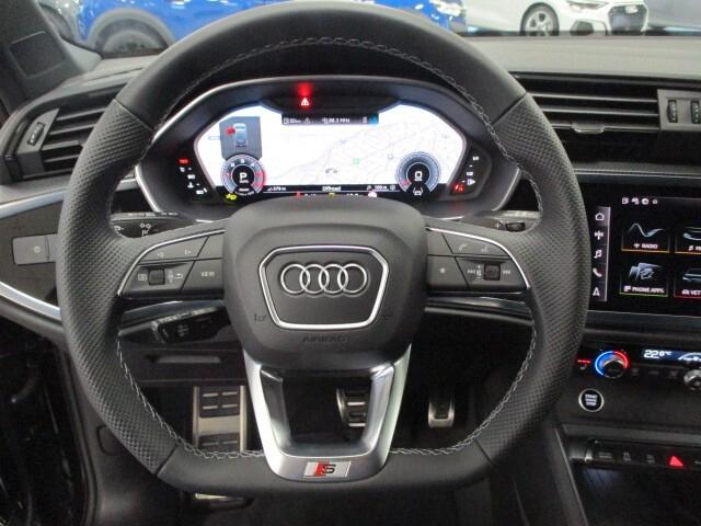 Audi Q3 35 TDI S tronic Blackline