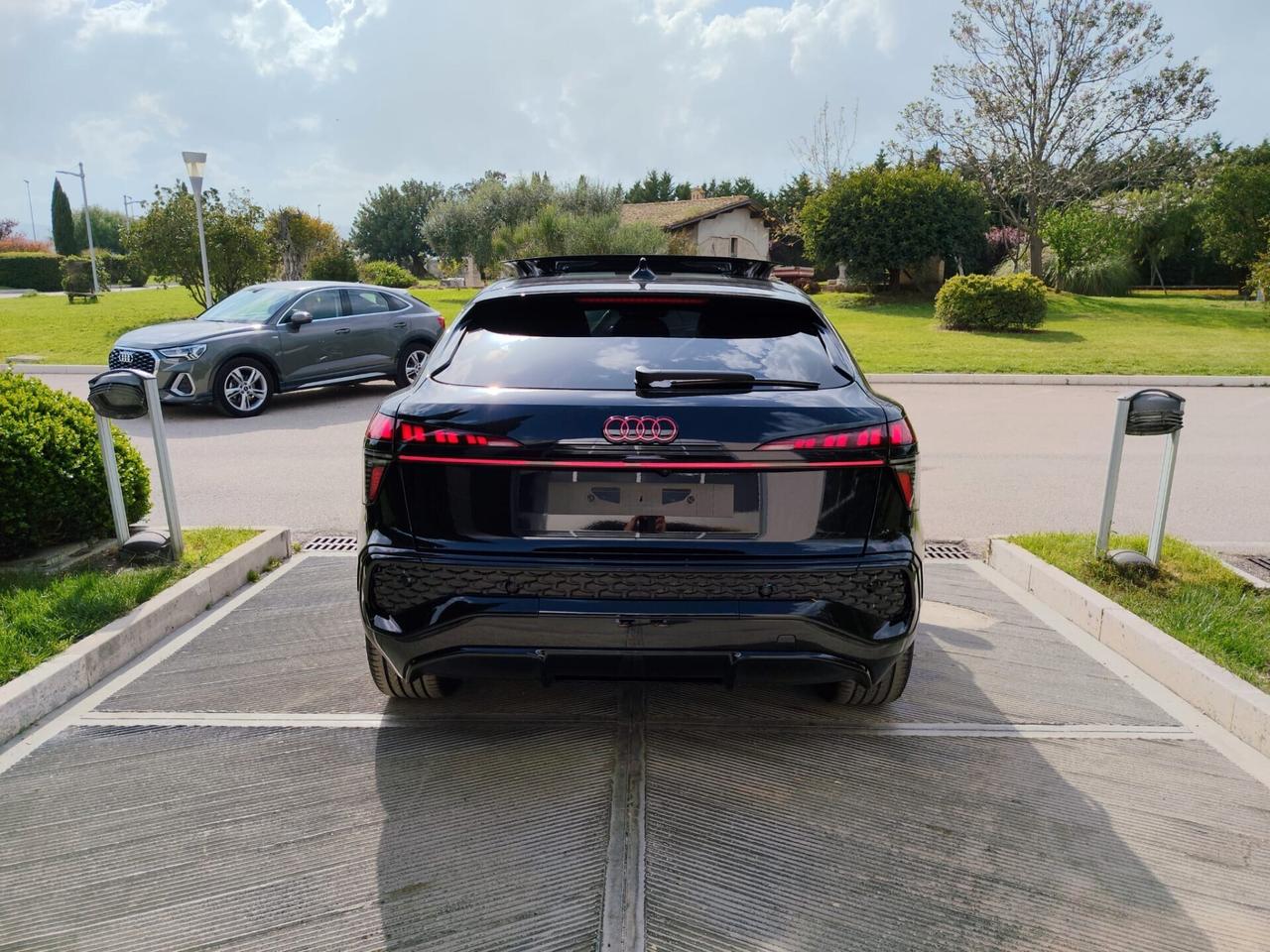 Audi Q3 SPB TDI S tronic line edition 110 kW