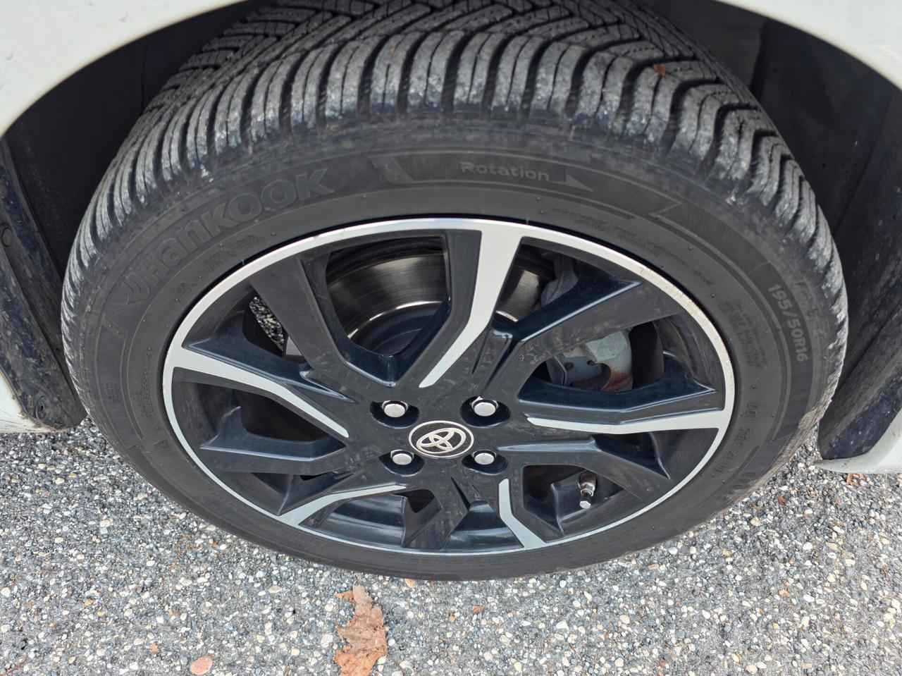 Toyota Yaris 1.5 Hybrid 5 Trend White Edition 2017-E6B